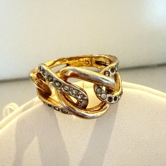 UNIQUE LINK FASHION RING WITH CLEAR RHINESTONE 6.5 - Picture 2 of 6